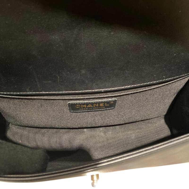 CHANEL 香奈兒 BOY 25 黑色 金扣-12