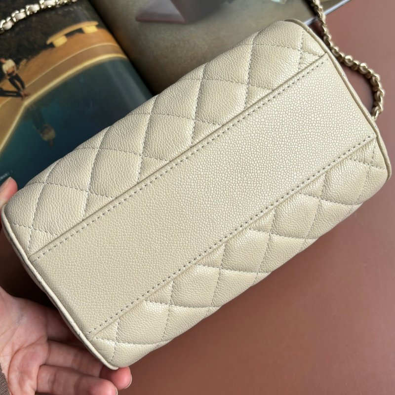 ::CHANEL:: 25P Beige Caviar Bowling Speedy Bag  荔枝紋奶茶米色保齡球袋 圓筒包 手提包 鏈包 波士頓包-3
