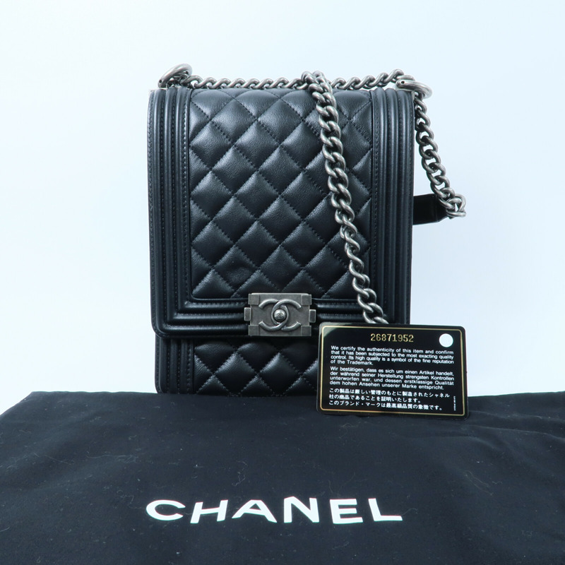 CHANEL 牛皮皮革North South Boy鏈帶肩背袋-12