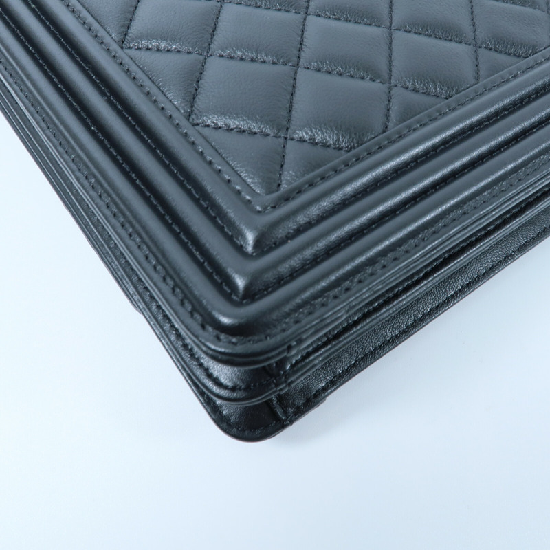 CHANEL 牛皮皮革North South Boy鏈帶肩背袋-15