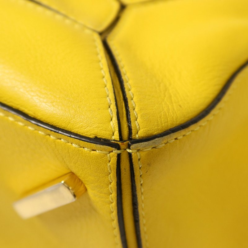 LOEWE 牛皮皮革Puzzle Medium手挽肩背兩用袋-14