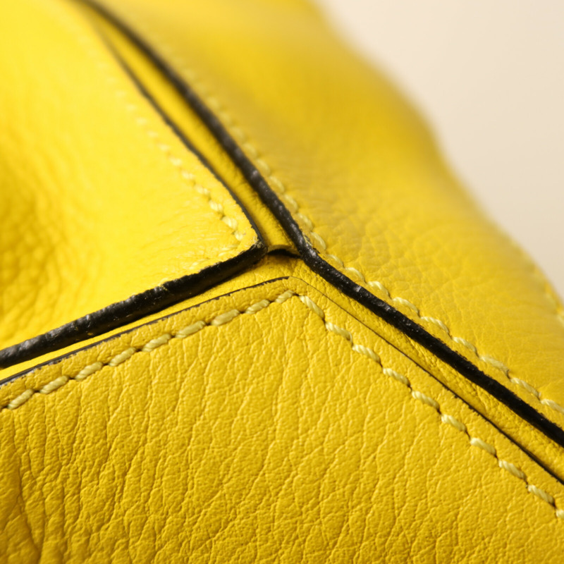 LOEWE 牛皮皮革Puzzle Medium手挽肩背兩用袋-16