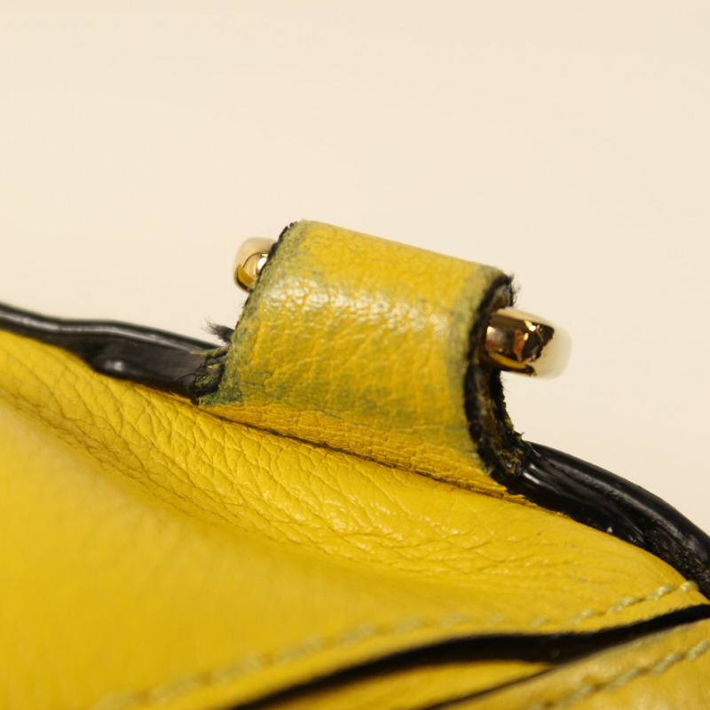 LOEWE 牛皮皮革Puzzle Medium手挽肩背兩用袋-17