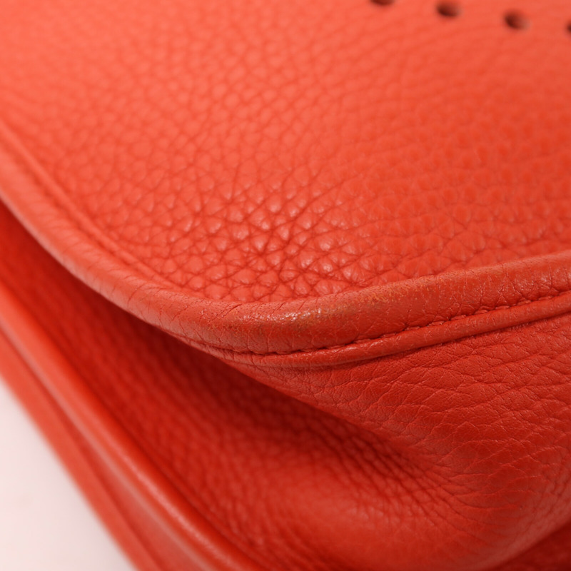 HERMES Clemence皮革Evelyne PM肩背袋Rouge Tomate-11