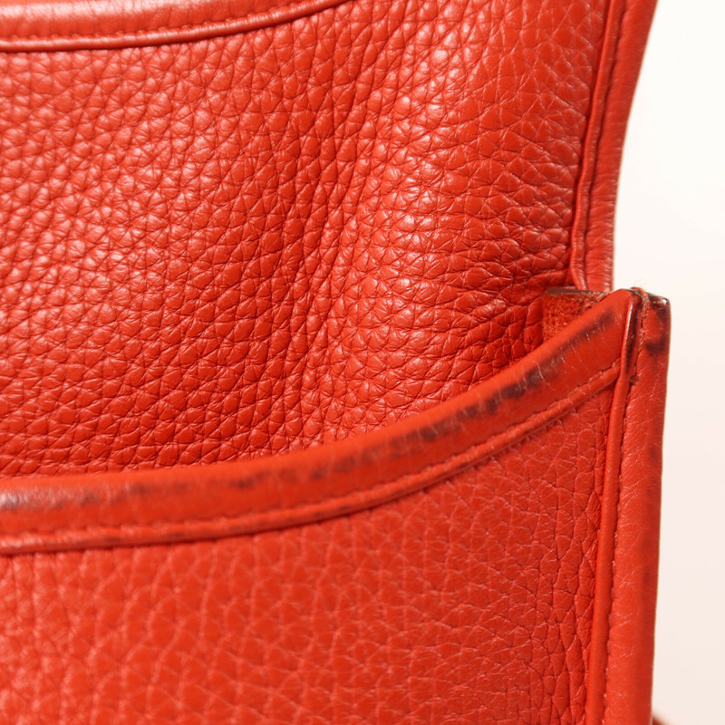 HERMES Clemence皮革Evelyne PM肩背袋Rouge Tomate-17