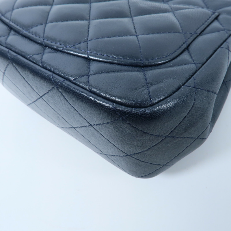 CHANEL 羊皮皮革Classic 17鏈帶肩背袋-16