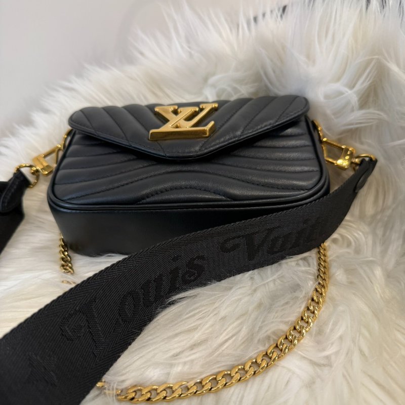 LV New Wave Multi-Pochette 黑色小牛皮斜背包-1