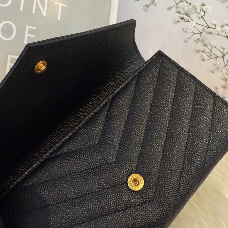 全新 YSL黑金魚子醬信封長夾-3