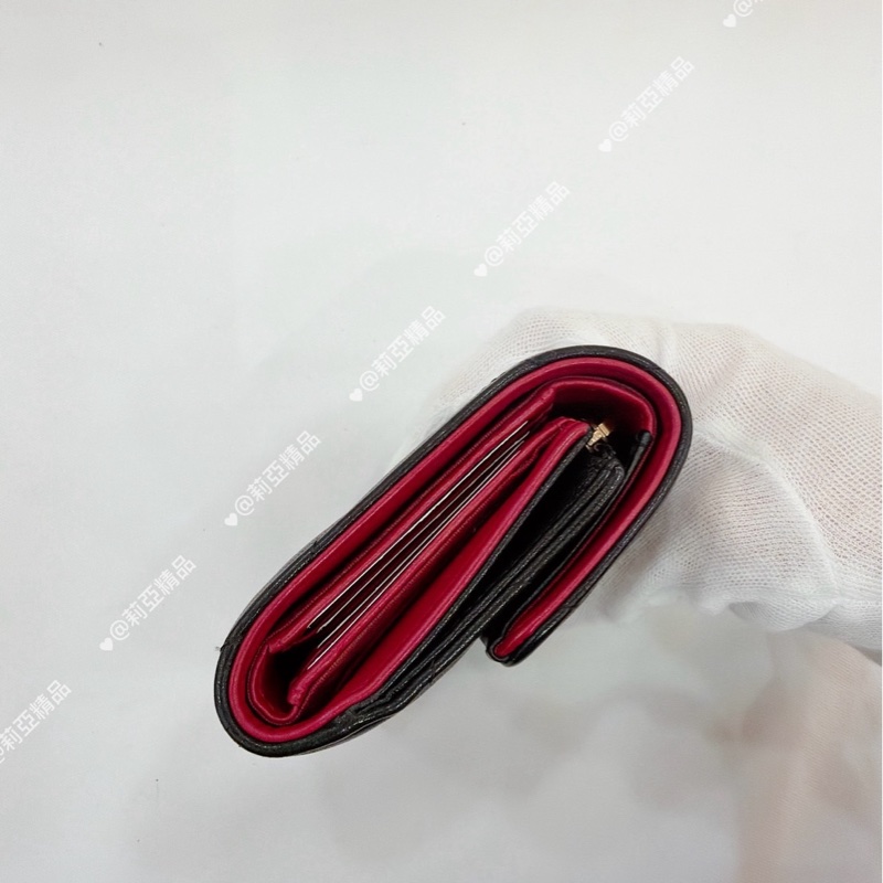 莉亞精品♡ Chancl AP016419三折短夾 黑金-5