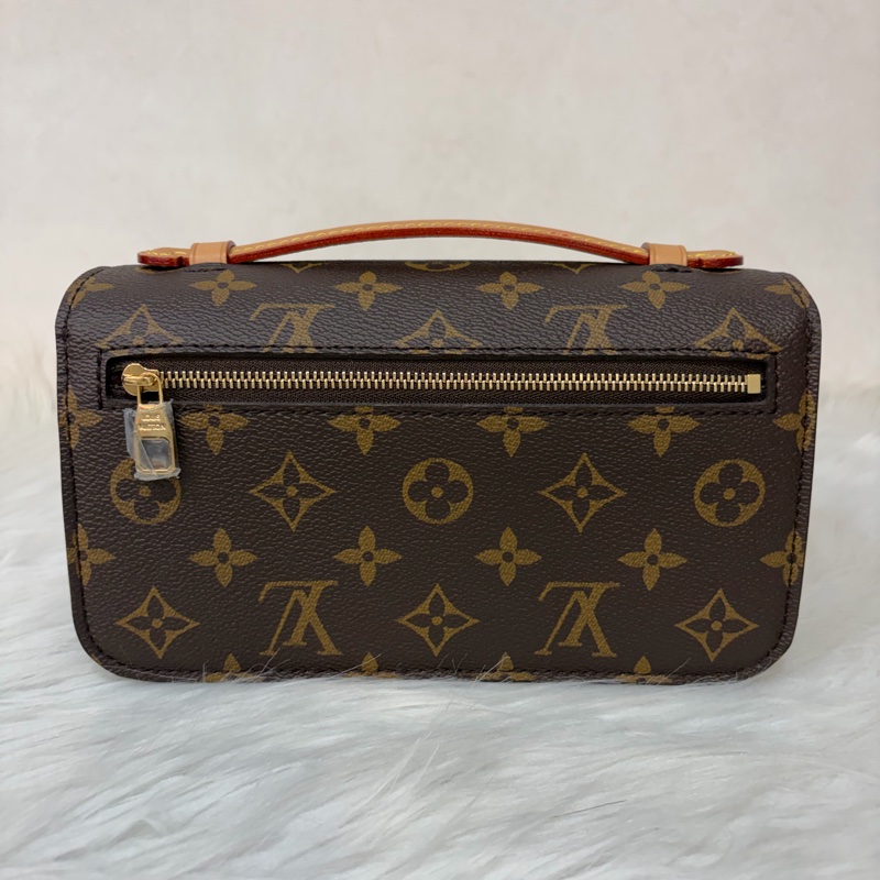 LV METIS East West M46279 老花 金鍊 郵差包 腋下包-3