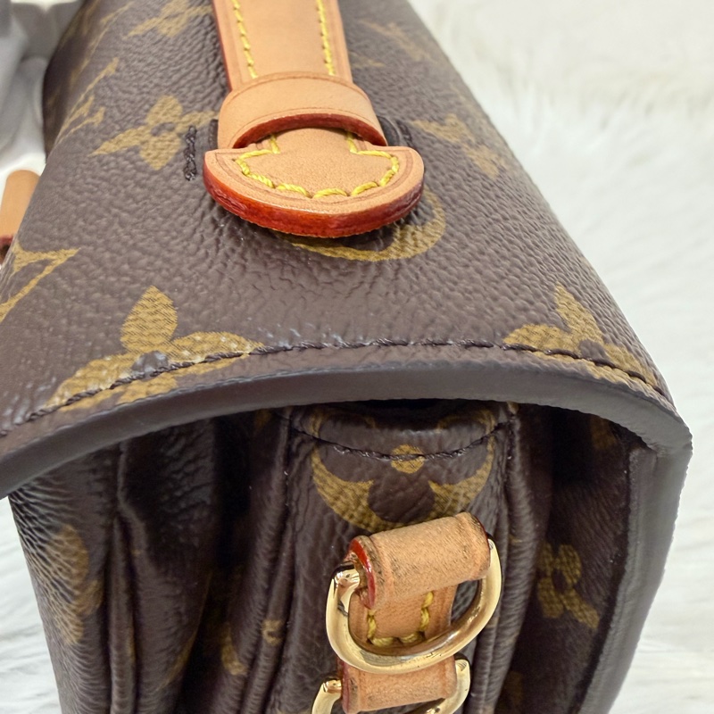 LV METIS East West M46279 老花 金鍊 郵差包 腋下包-13