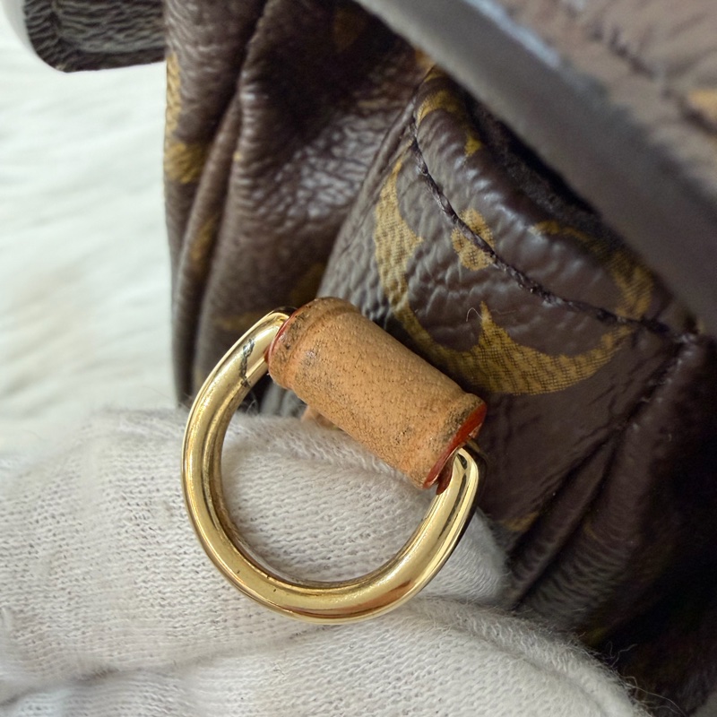 LV METIS East West M46279 老花 金鍊 郵差包 腋下包-21