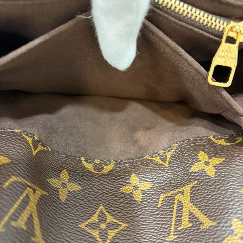 LV METIS East West M46279 老花 金鍊 郵差包 腋下包-49