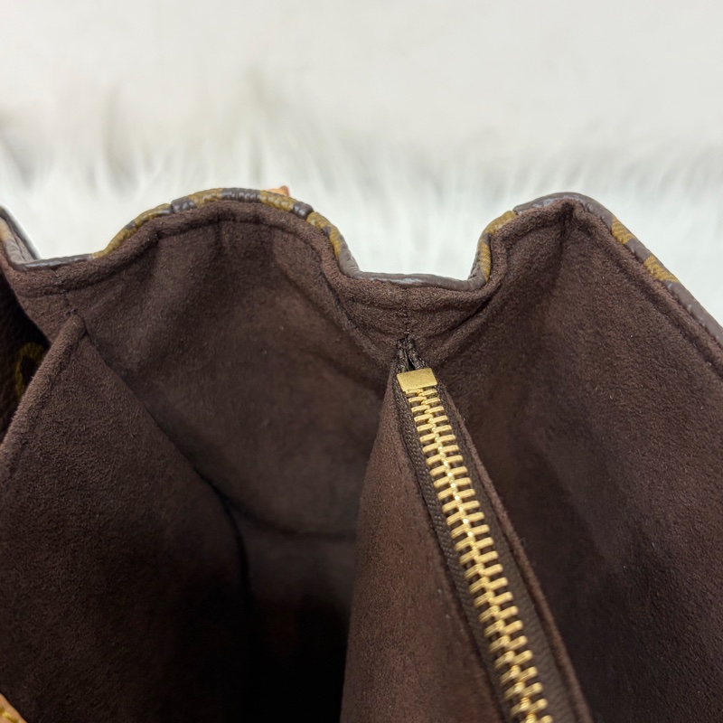 LV METIS East West M46279 老花 金鍊 郵差包 腋下包-51