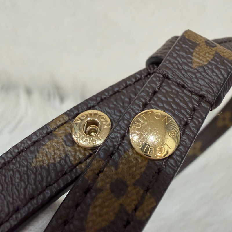 LV METIS East West M46279 老花 金鍊 郵差包 腋下包-60