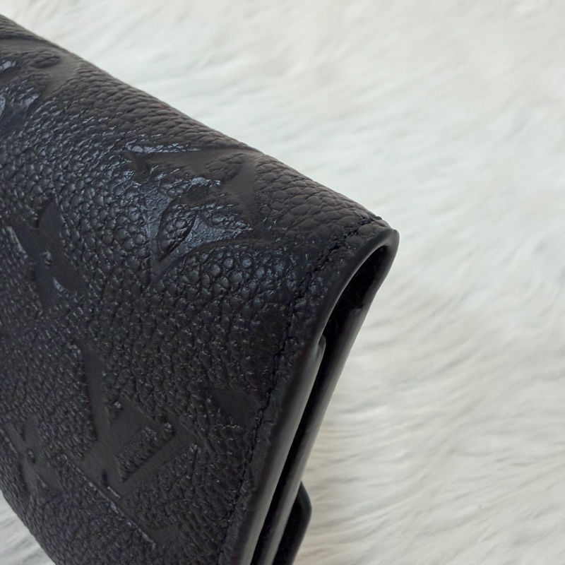 LV M64060 黑色荔枝皮 零錢包信用卡夾名片夾短夾錢包皮夾-12