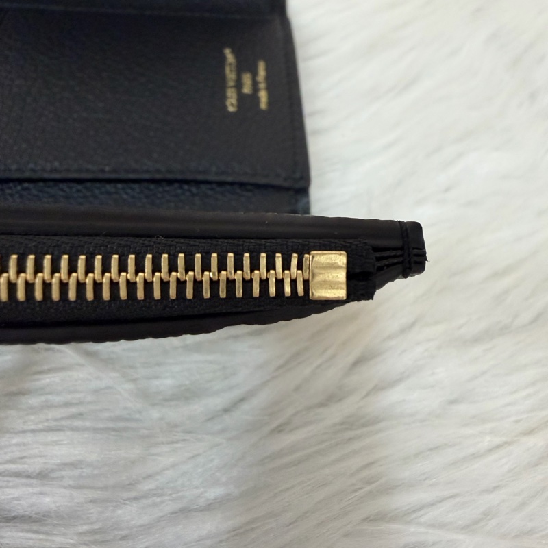 LV M64060 黑色荔枝皮 零錢包信用卡夾名片夾短夾錢包皮夾-23