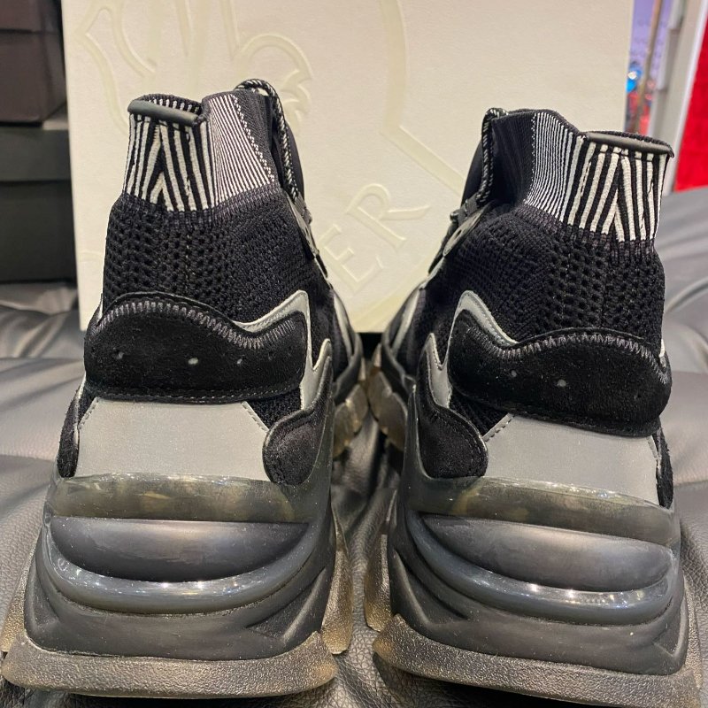 💎Han's house精品服飾💎MONCLER LOGO 反光鞋 現貨43 原價 24400-2