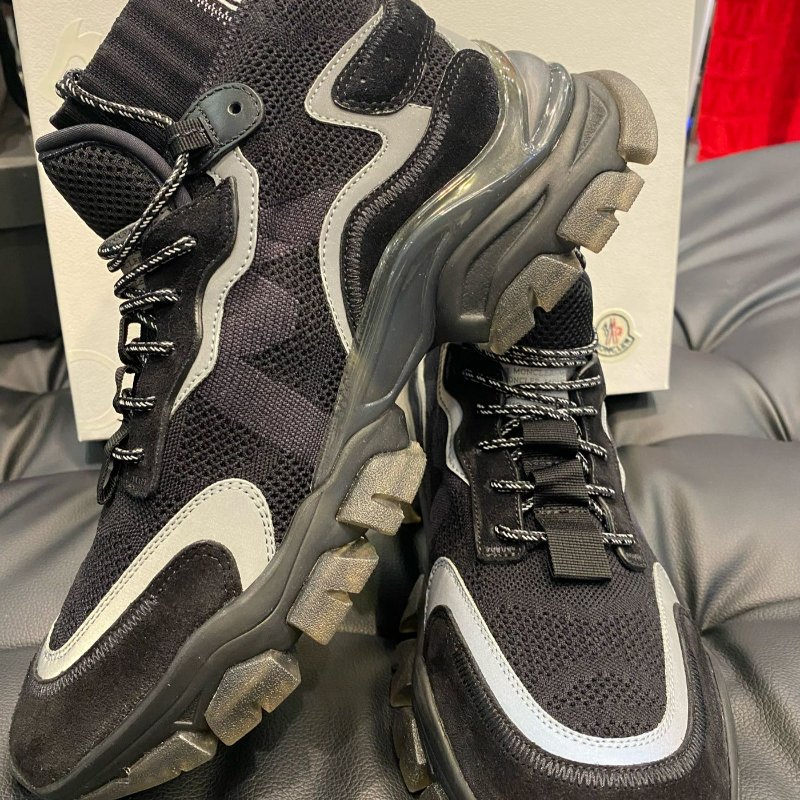 💎Han's house精品服飾💎MONCLER LOGO 反光鞋 現貨43 原價 24400-3