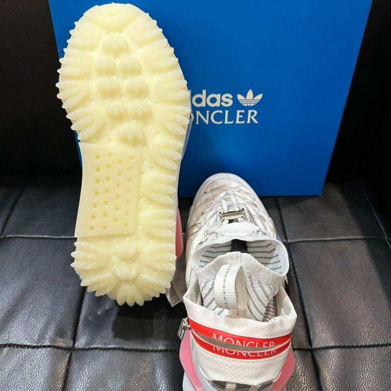 💎Han's house精品服飾💎 MONCLER 聯名 adidas 鞋 現貨26 價20500-3