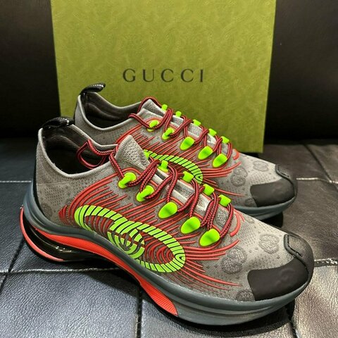 💎Han's house精品服飾💎GUCCI Run sneaker 鞋 原價28500
