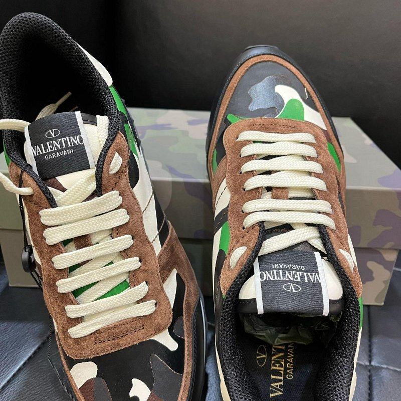 💎Han's house精品服飾💎VALENTINO 華倫天奴 迷彩 鞋 現貨41.5 原價 35200-4