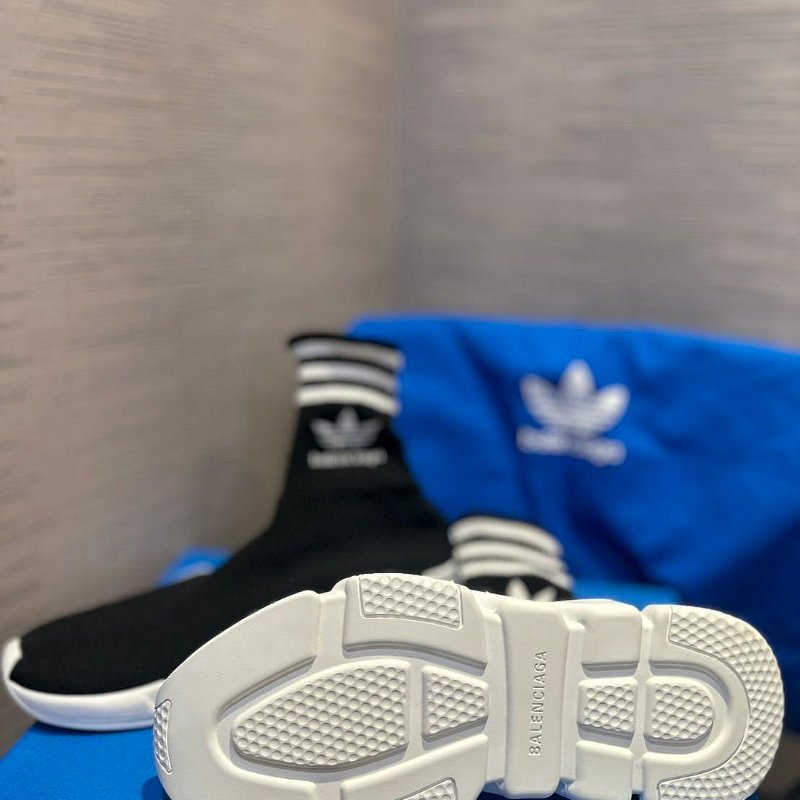 💎Han's house精品服飾💎 Balenciaga 聯名 ADIDAS 巴黎世家 TRAINERS 針織 襪套 球鞋 現貨41原價31700-2