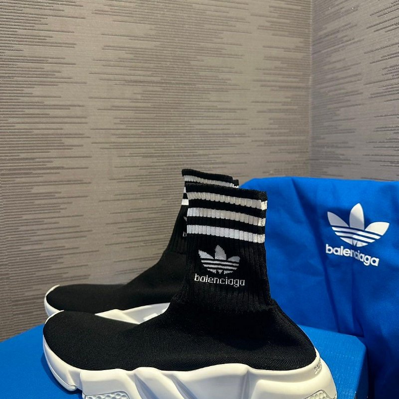 💎Han's house精品服飾💎 Balenciaga 聯名 ADIDAS 巴黎世家 TRAINERS 針織 襪套 球鞋 現貨41原價31700-3