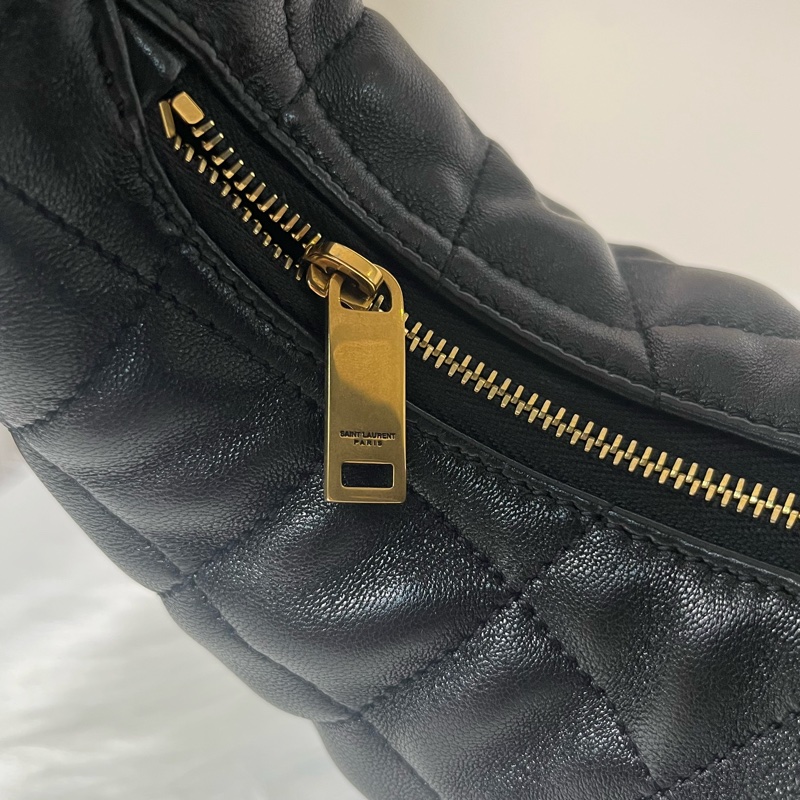 聖羅蘭YSL Icarino絎縫納帕手袋 小號 黑金色-2