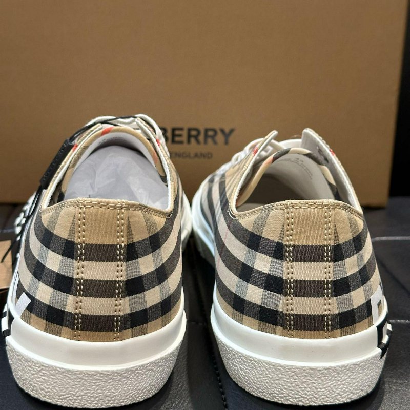 💎Han's house精品服飾💎BURBERRY 格紋 帆布鞋 現貨28.5 原價22900-5