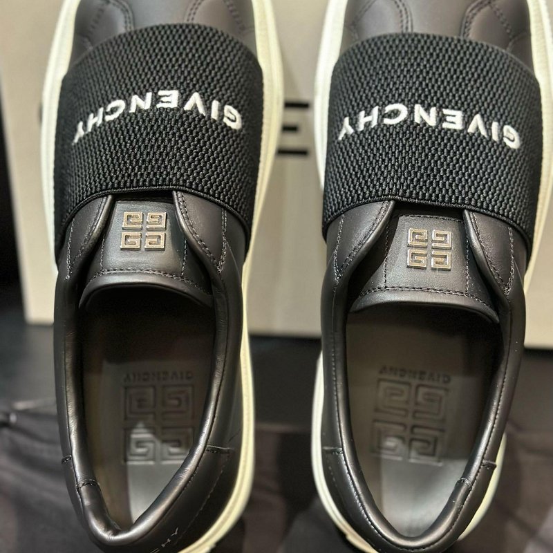 💎Han's house精品服飾💎GIVENCHY 紀梵希 刺繡 小牛皮 鞋 現貨28原價22500-6