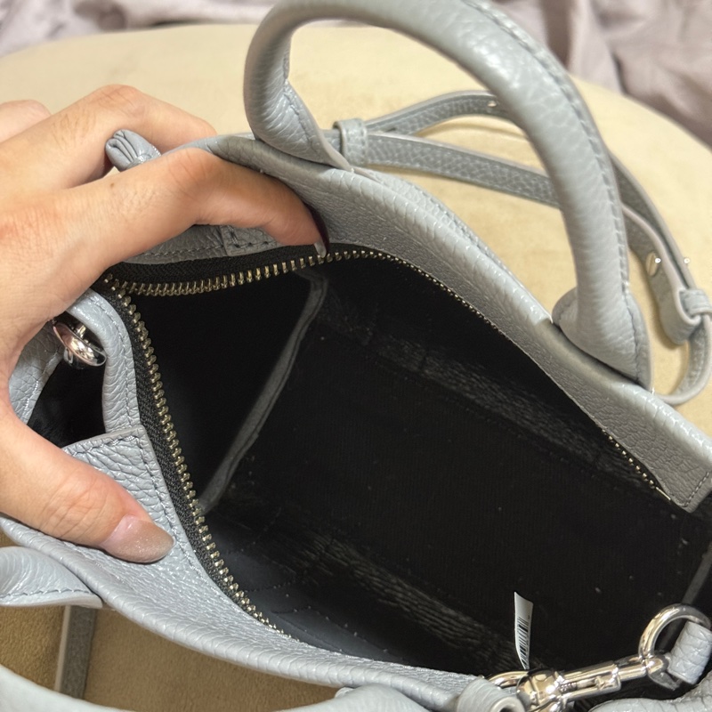 MARC JACOBS THE TOTE BAG 小款 皮革托特包（灰藍色）-10