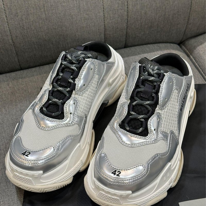 💎Han's house精品服飾💎Balenciaga TRIPLE S 巴黎世家 復古 老爹涼 半拖 懶人鞋 現貨42/43 原價29200-1