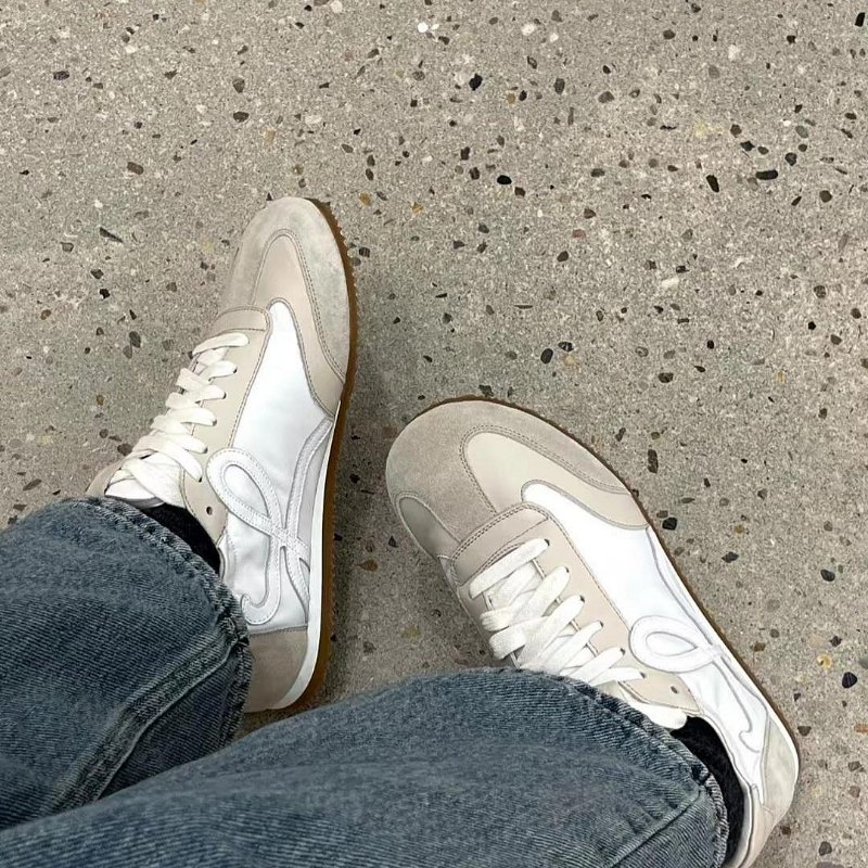 💎Han's house精品服飾💎LOEWE 鞋 現貨 42 原價22000-0