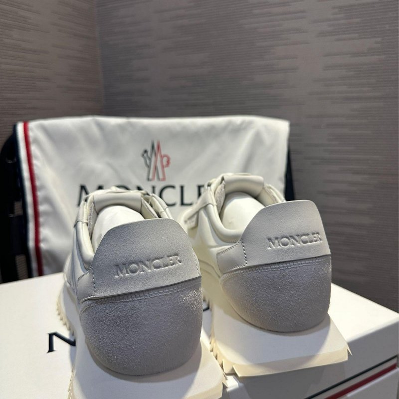 💎Han's house精品服飾💎 MONCLER Pacey 麂皮 鞋 現貨44原價22000-3
