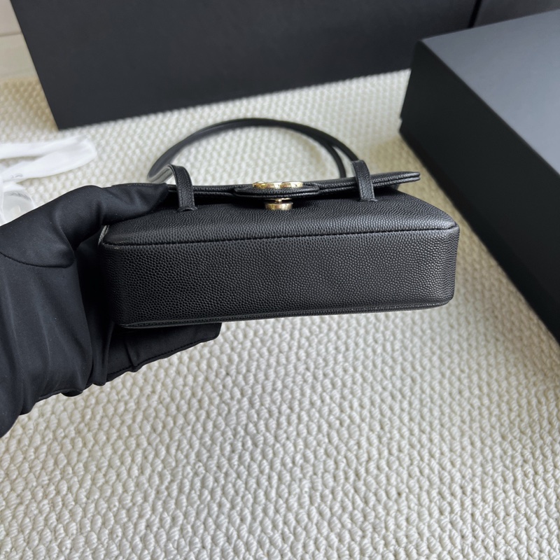 🌷新款天菜！ Chanel 香奈兒 Preppy Coco mini 腋下包 黑金 芯片款-5