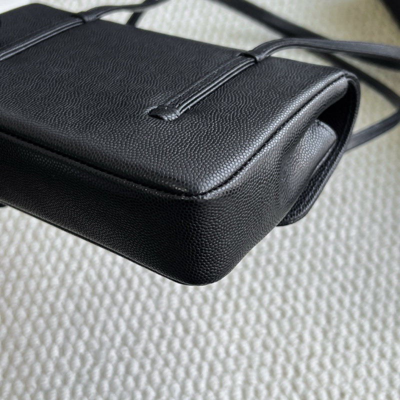 🌷新款天菜！ Chanel 香奈兒 Preppy Coco mini 腋下包 黑金 芯片款-9