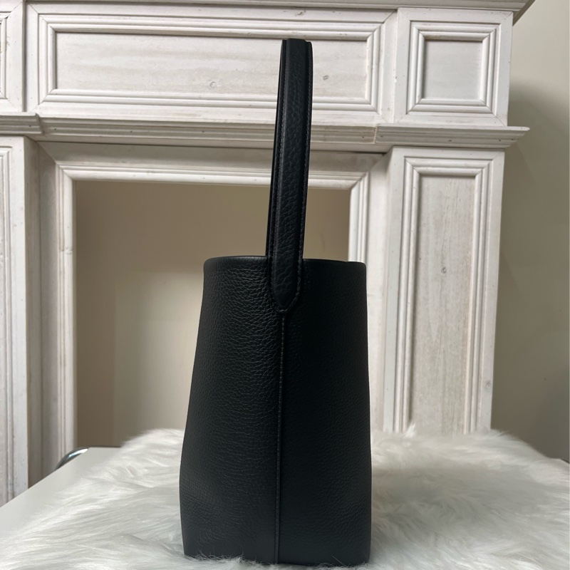 The Row N/S Park Tote Bag 小號 皮革托特包 黑色-1