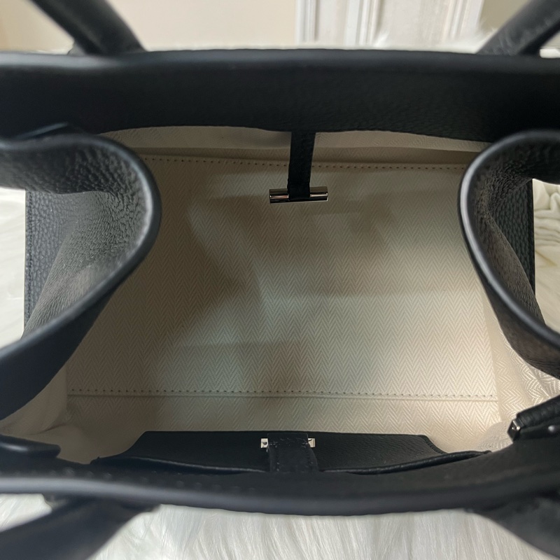 The Row Margaux 10 小牛皮 手提單肩包 黑色-4