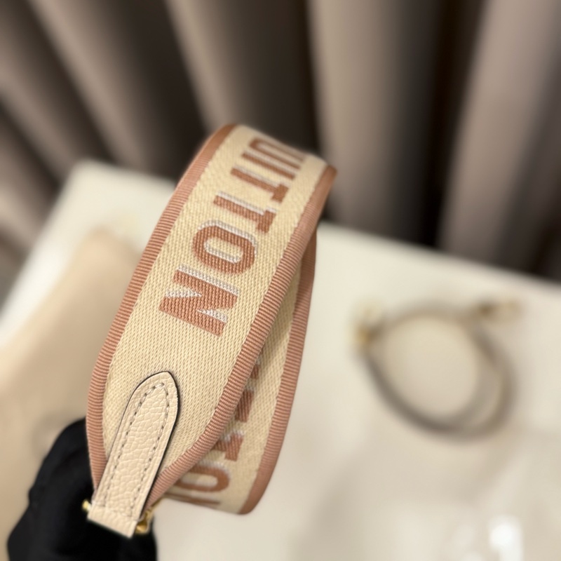 （甜價美包）Louis vuitton路易威登LV Diane腋下包法棍-7