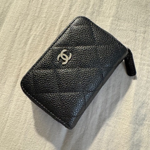 CHANEL 經典拉鍊黑銀卡片零錢包