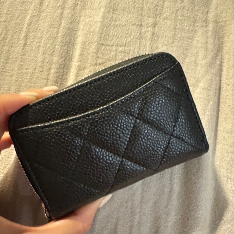 CHANEL 經典拉鍊黑銀卡片零錢包-2