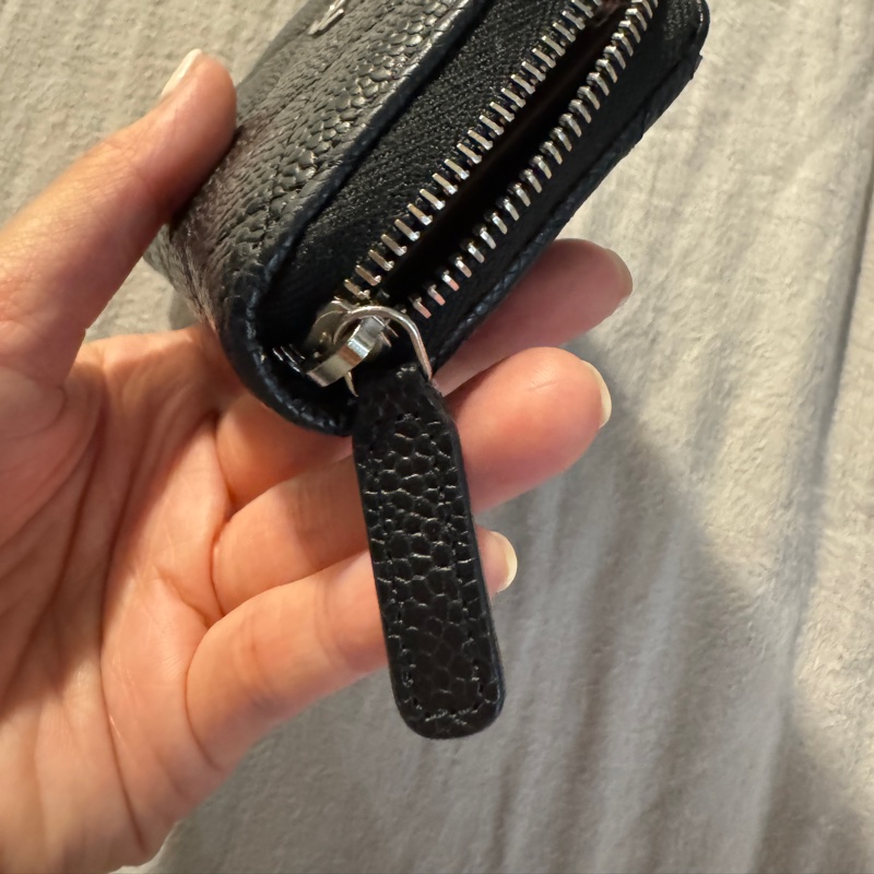 CHANEL 經典拉鍊黑銀卡片零錢包-12