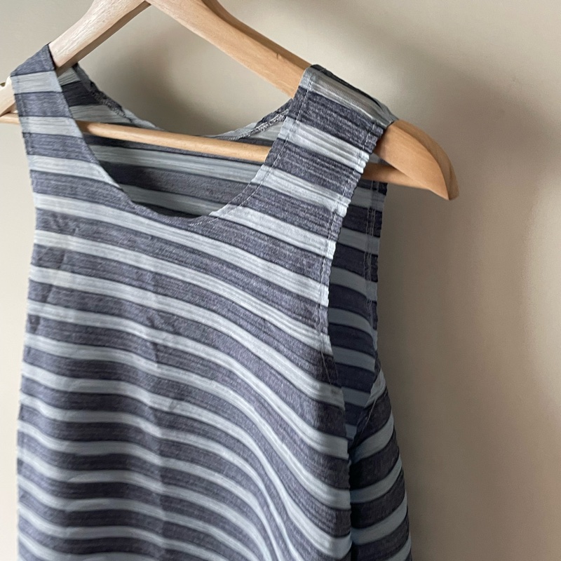 ▪️富貴選物FUGUEI▪️PP 三宅一生 無袖藍色拼接 彈跳橫紋連衣裙  長版上衣 短洋裝-3