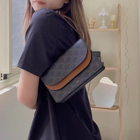 全新🤎CELINE TRIOMPHE WOC｜信封包