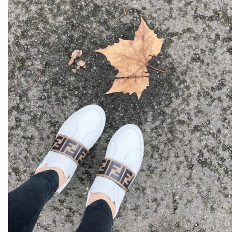 Fendi 經典小白鞋/青少年款魔鬼氈運動鞋(EU38/24.5cm)-14