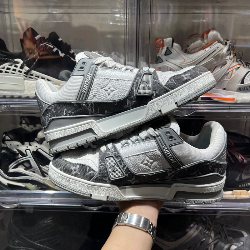 Lv trainer 新款灰白牛仔Uk6.5-2