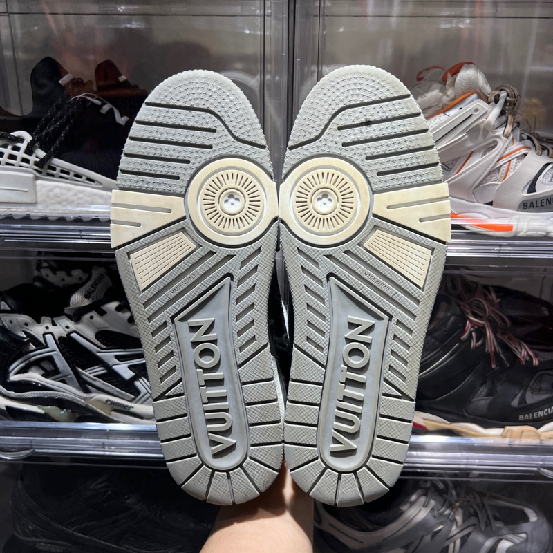Lv trainer 新款灰白牛仔Uk6.5-5