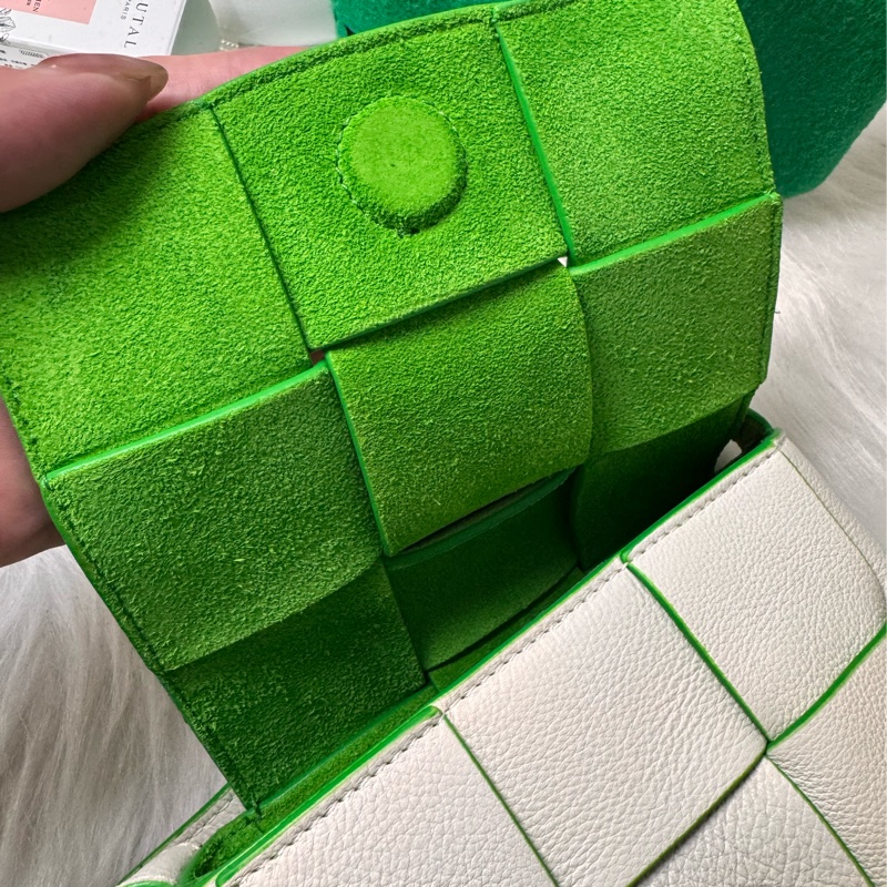 BV Bottega Veneta BETCandy Cassette 牛皮-5