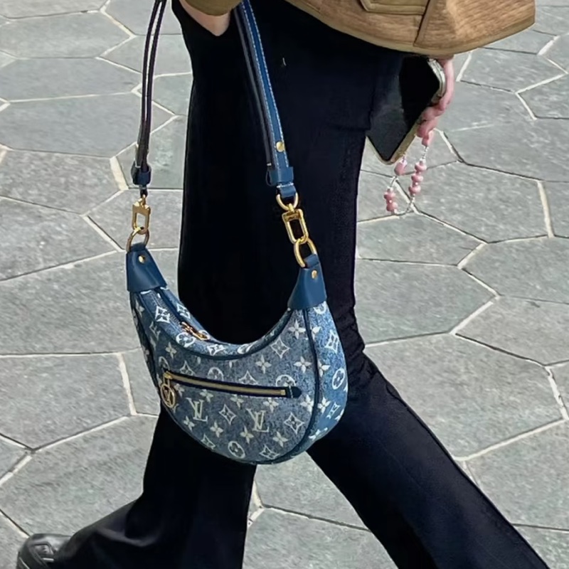 質感活潑系✨99新🆕Lv路易威登牛仔丹寧老花金扣Loop豌豆包單肩斜挎鏈條包-6